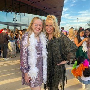 Meet your Poshers, Michelle and Mya of Queen Esther Creations